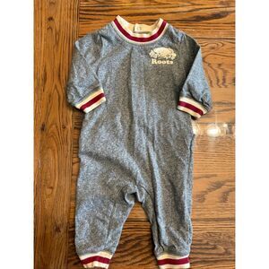 Roots Heather Gray Red Cooper Beaver One-Piece Cabin Romper Size 3-6 Months